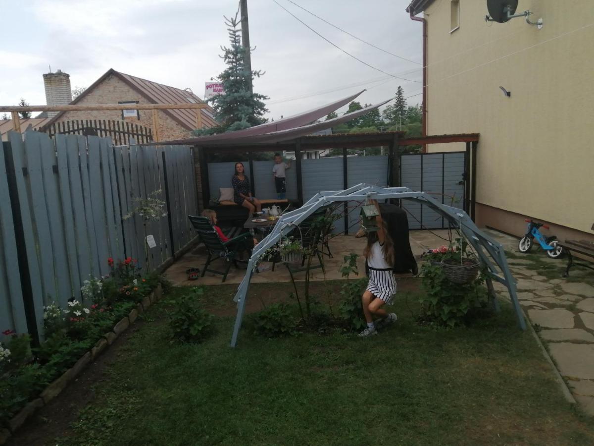 Apartman Lastovicka Stará Lesná Extérieur photo
